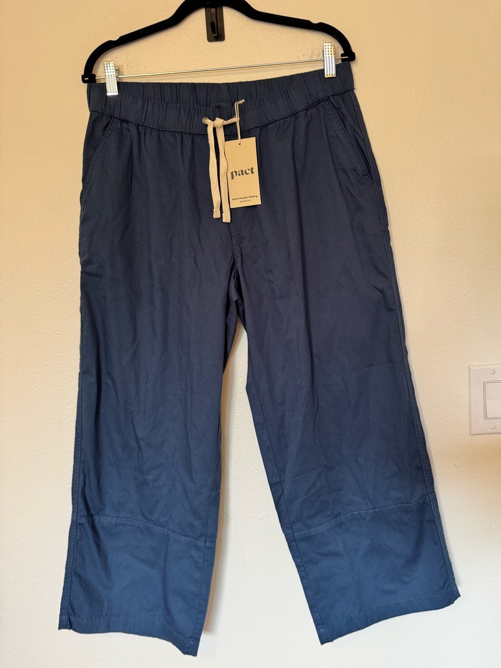 NEW Pact Organic Cotton Daily Twill Cropped Pants Blue Large NWT - Picture 2 of 9